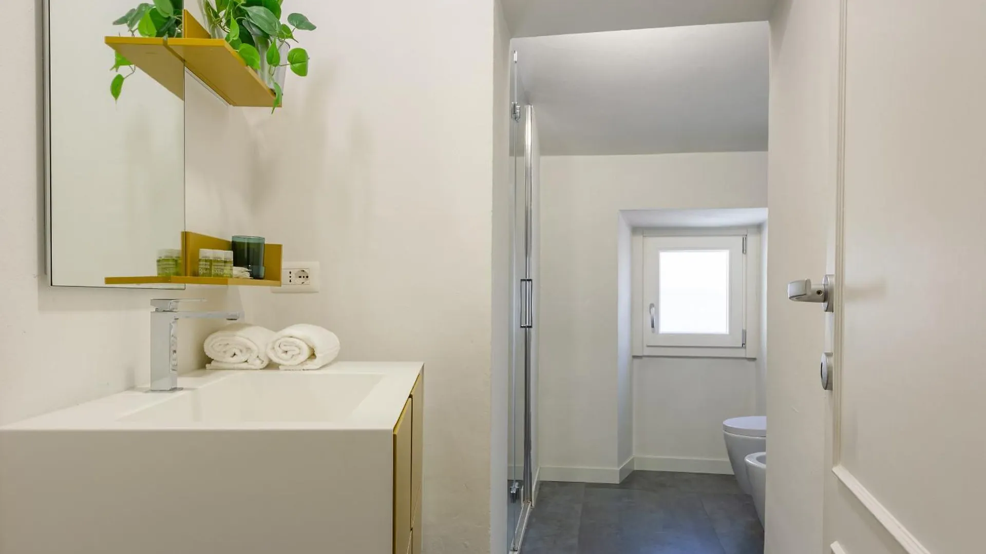 Liberta Bright And Stylish Apartment Florence